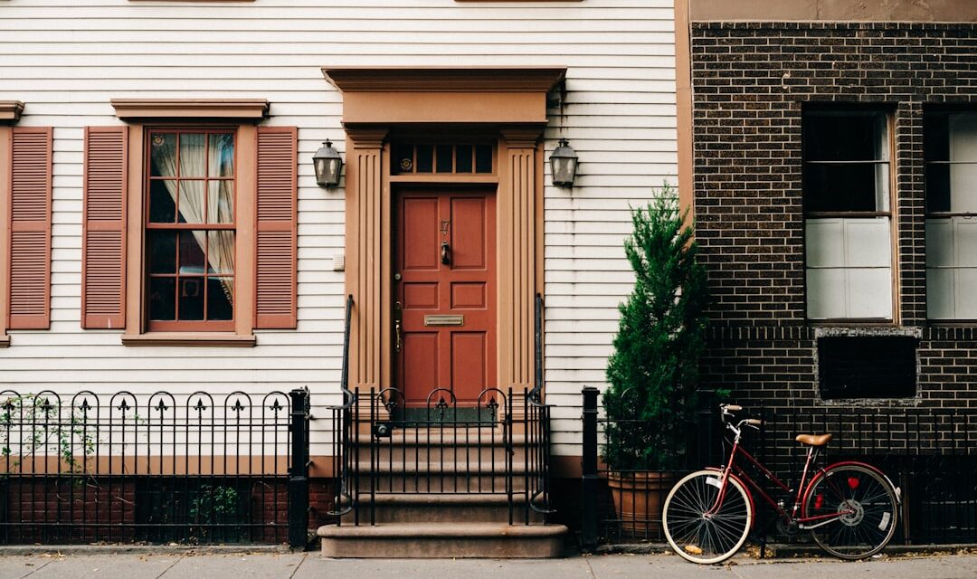 “Understanding REITs: A Beginner’s Guide to Real Estate Investment Trusts”