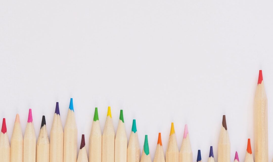 How to Analyze Stock Market Trends and Make Informed Investment Decisions